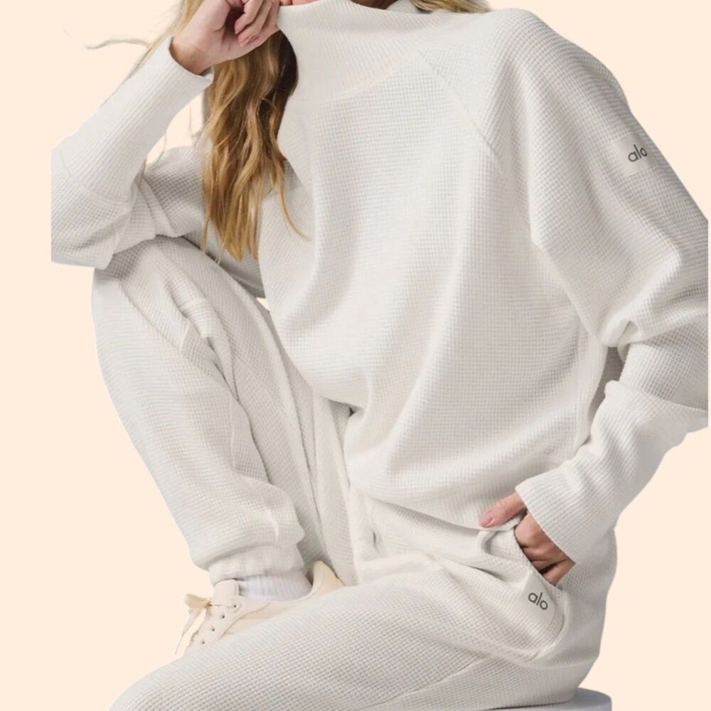 Alo Yoga Waffle Weekend Escape Mock Set